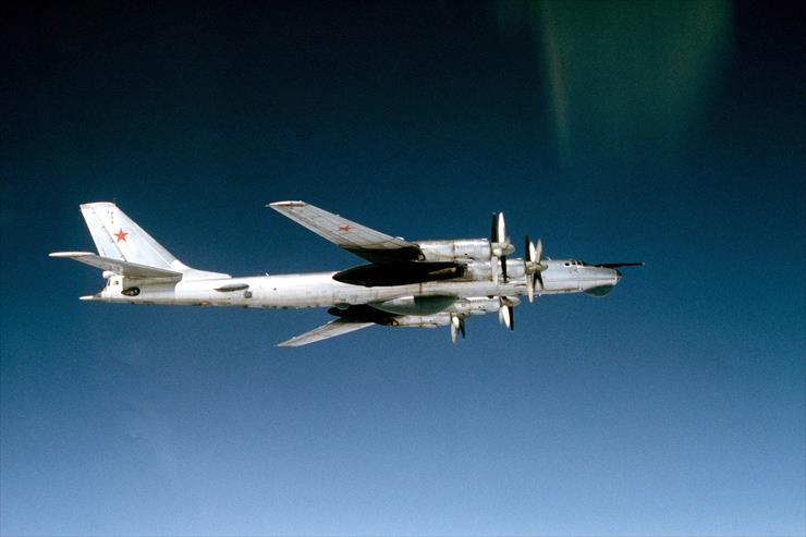 Tu-95 - 18-2.jpg
